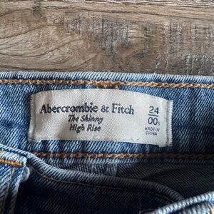 Abercrombie & Fitch High Rise Jeans
